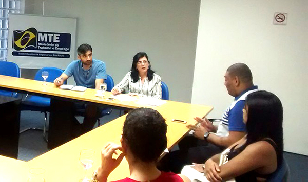 A Drª Vilma Dias durante a Mesa Redonda BDD-SRTE-9-10-15-Site-1